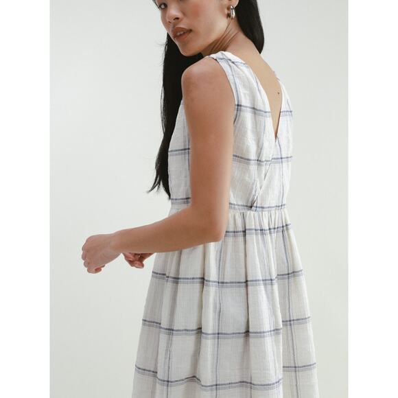 Darling Flight Dress White Plaid XS - Picture 4 of 9